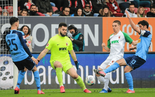 德甲中游对决：门兴主场破魔咒，奥格斯堡残阵客场求生