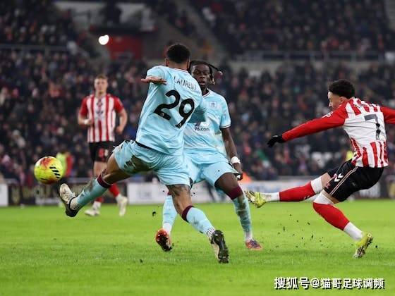 桑德兰 3-0 伯恩利：迪亚拉闪耀全场，“黑猫”完胜低迷“红酒军团”